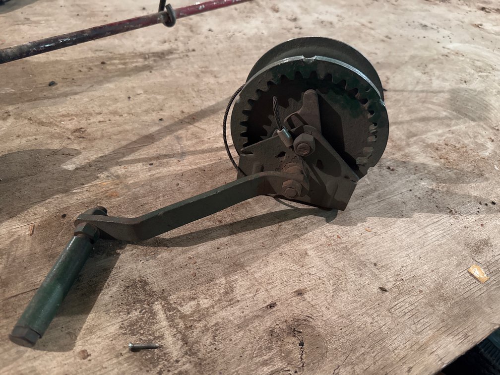Hand Cranked Ratchet Winch