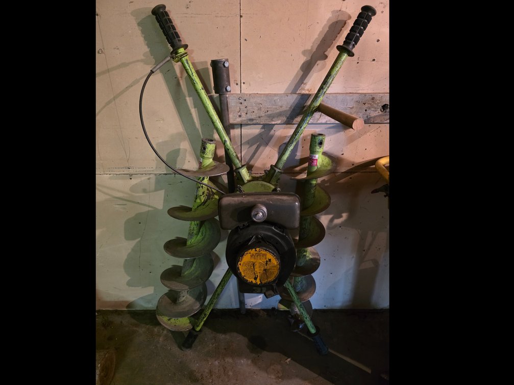 2 person Auger