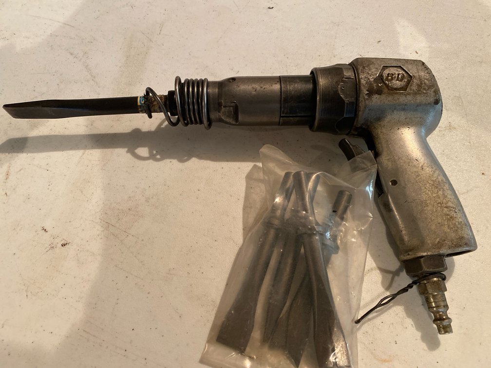 Black And Decker Air Hammer With Chisel Assortment