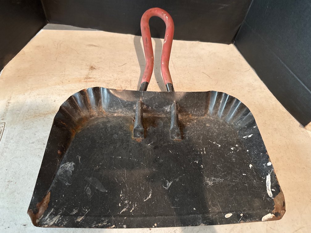 17” Metal Dust Pan