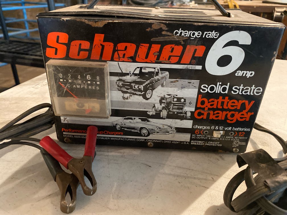 Schauer 6 Amp Battery Charger