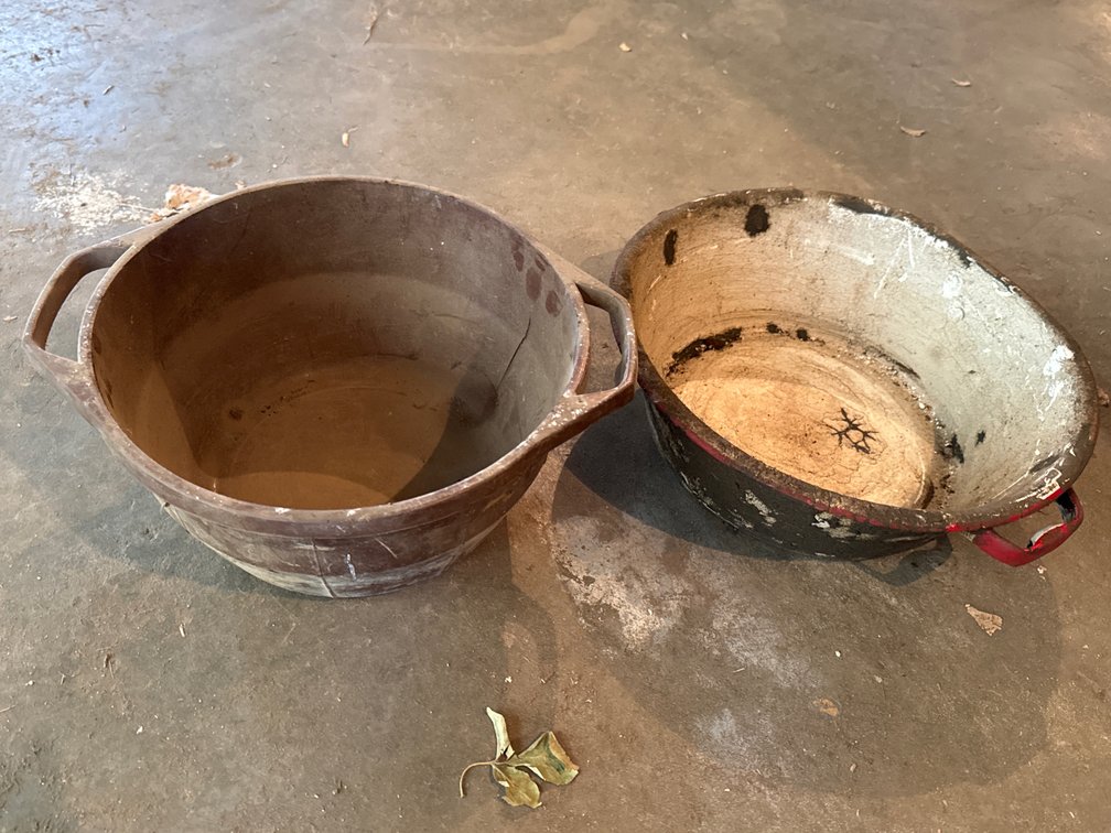 Plastic and Enamel Pans