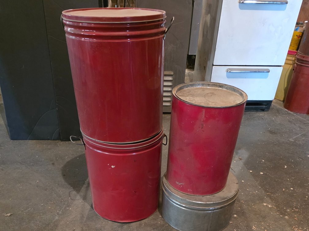 Empty Tins