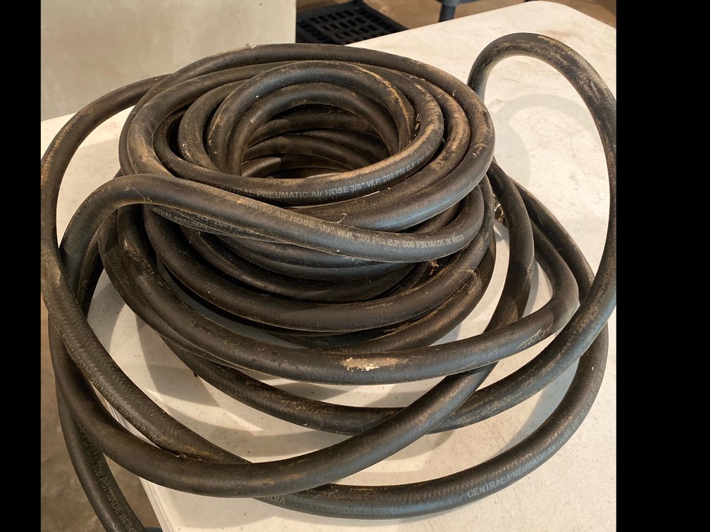 Central Pneumatic 3/8” Air Hose 25’