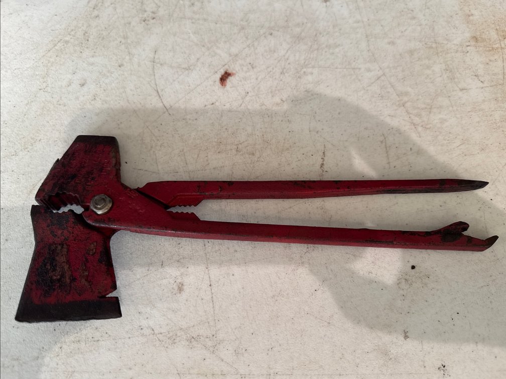 Red Viking Multi-Purpose Fencing Tool