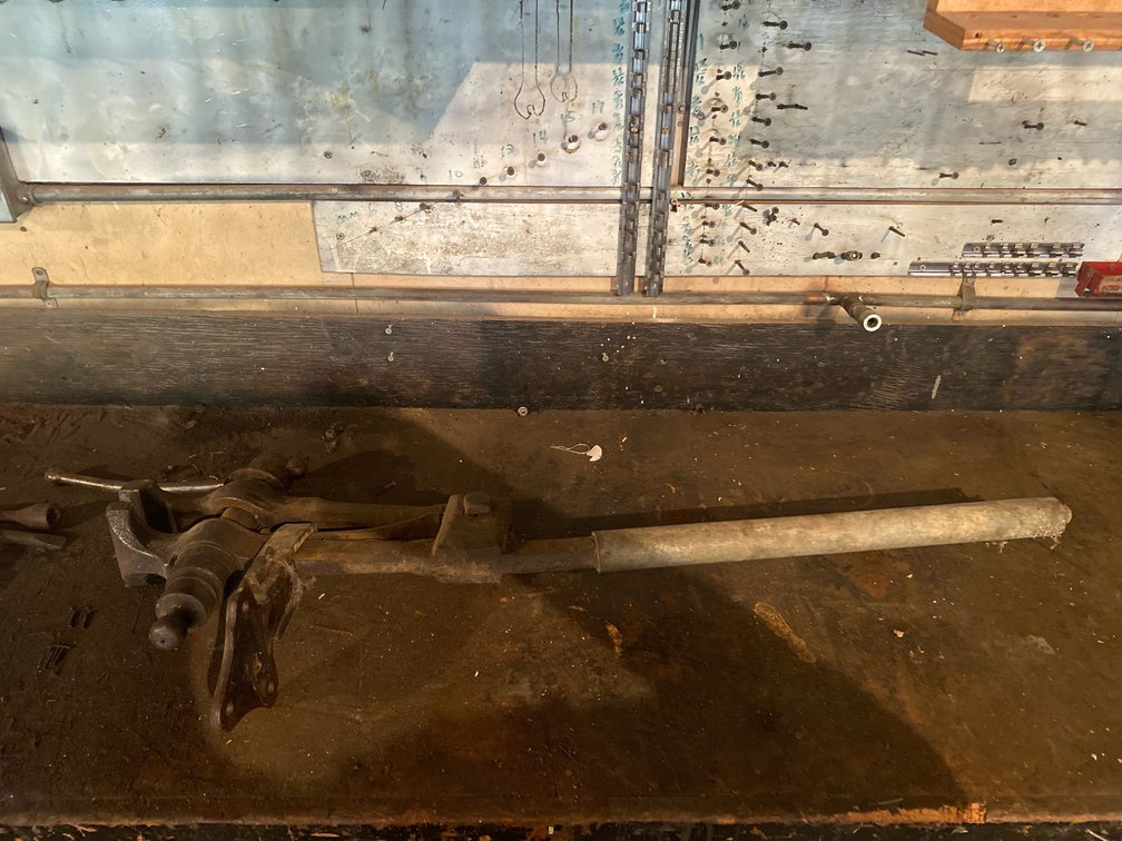 blacksmith's post vise