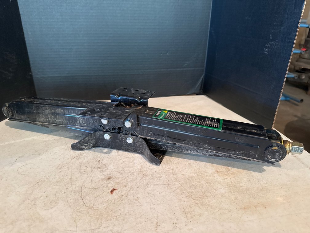 2,500 LB. RV Scissor Stabilizer Jack