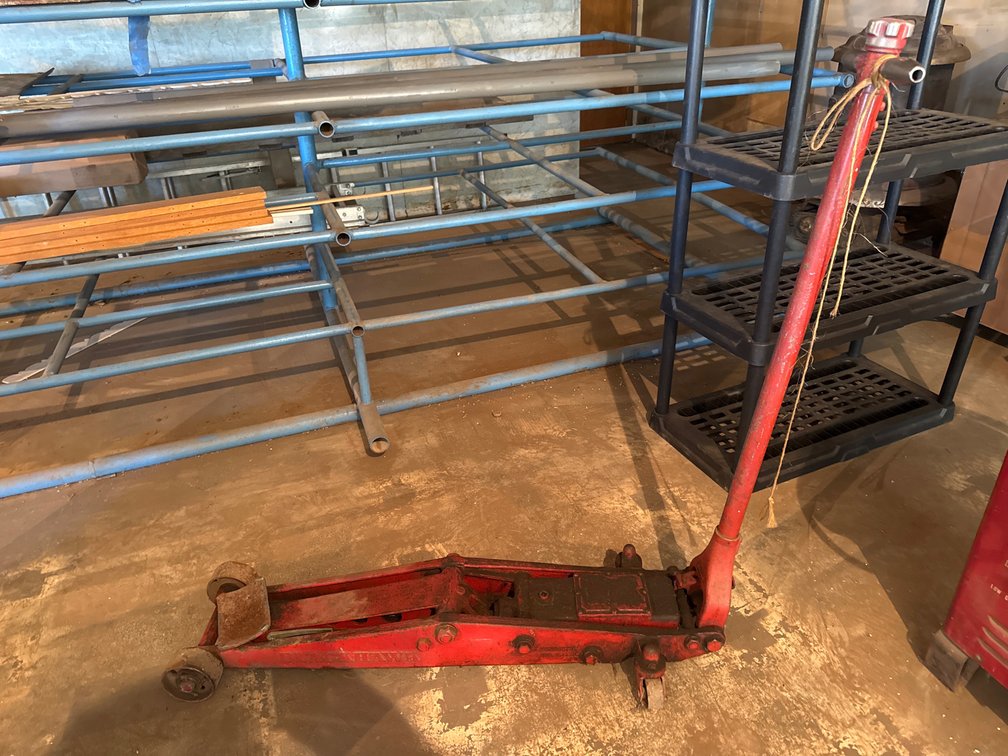 Blackhawk 4Ton Commercial Service Floor Jack
