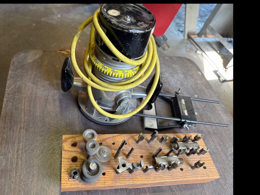 Stanley 3/4HP Router, Guide and Bits