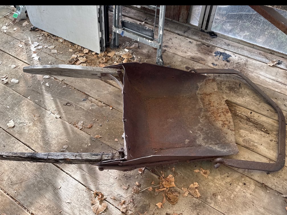 Antique Horse Drawn Slip Scoop