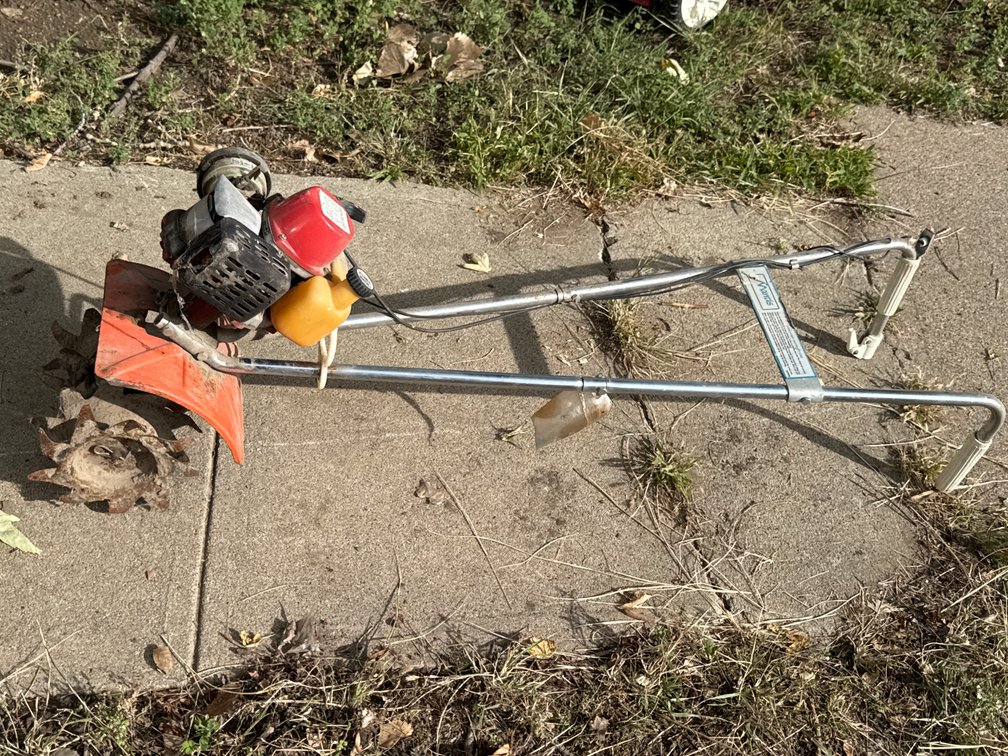 Mantis Gas Garden Tiller