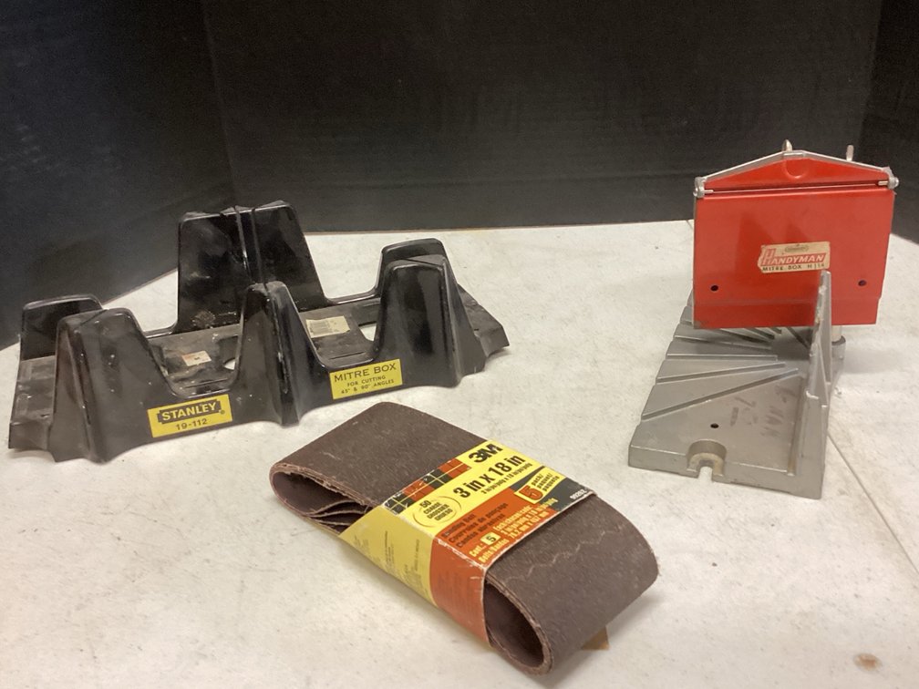 Handyman MiterBox & Stanley Mitre Box / 3M Coarse Sand Paper
