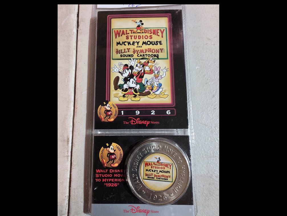 Mickey Mouse Commomerith Coin