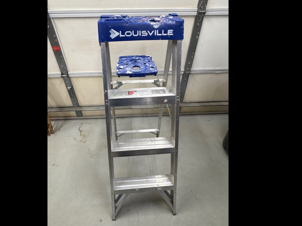 4’ Louisville Aluminum Ladder
