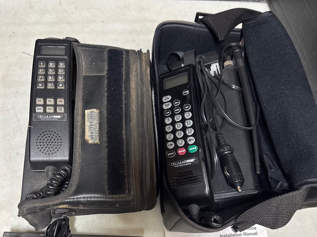 Motorola Cellular One Bag Phones