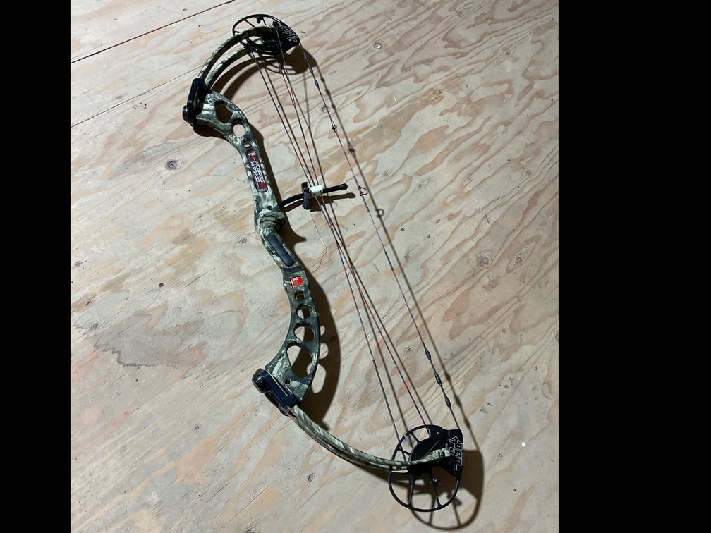 PSE XFORCE Dream Season Compound Bow