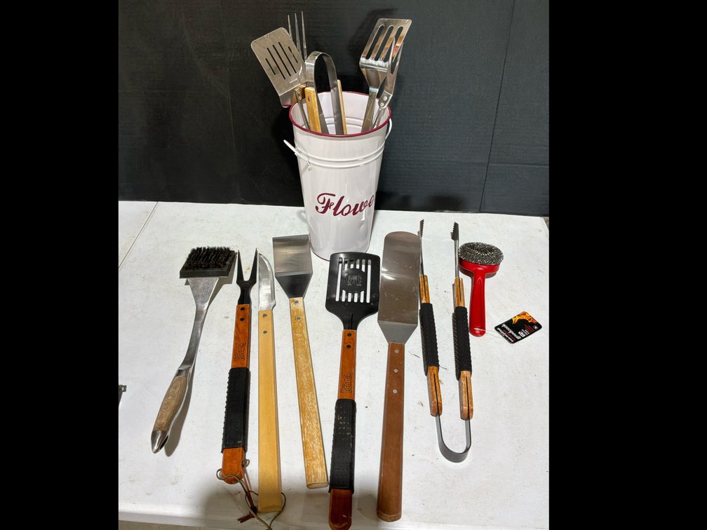 BBQ Tools & Container