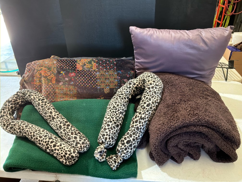 Throw Blankets, & Pillows