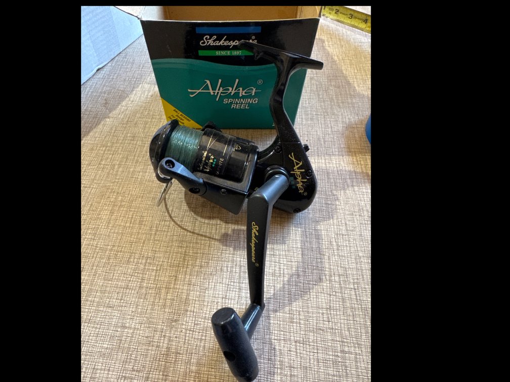 Shakesphere Alpha Spinning Reel 2550