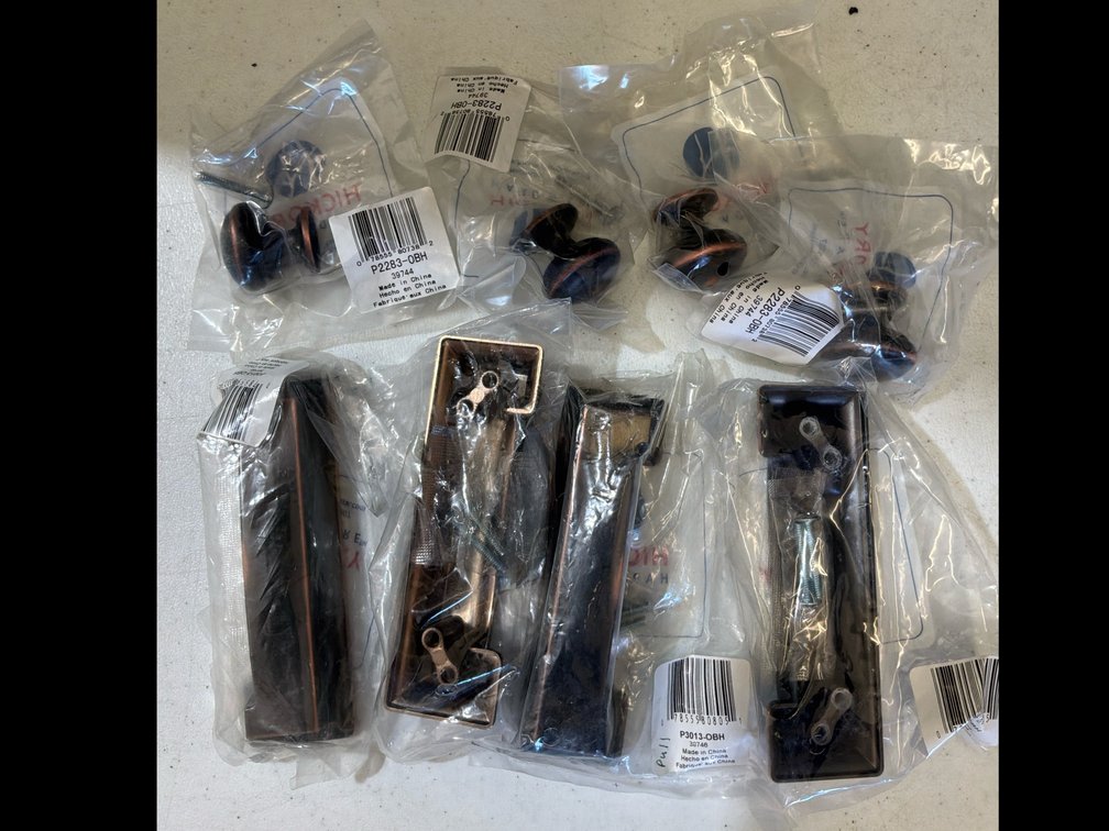 Hickory Hardware Drawer Pulls