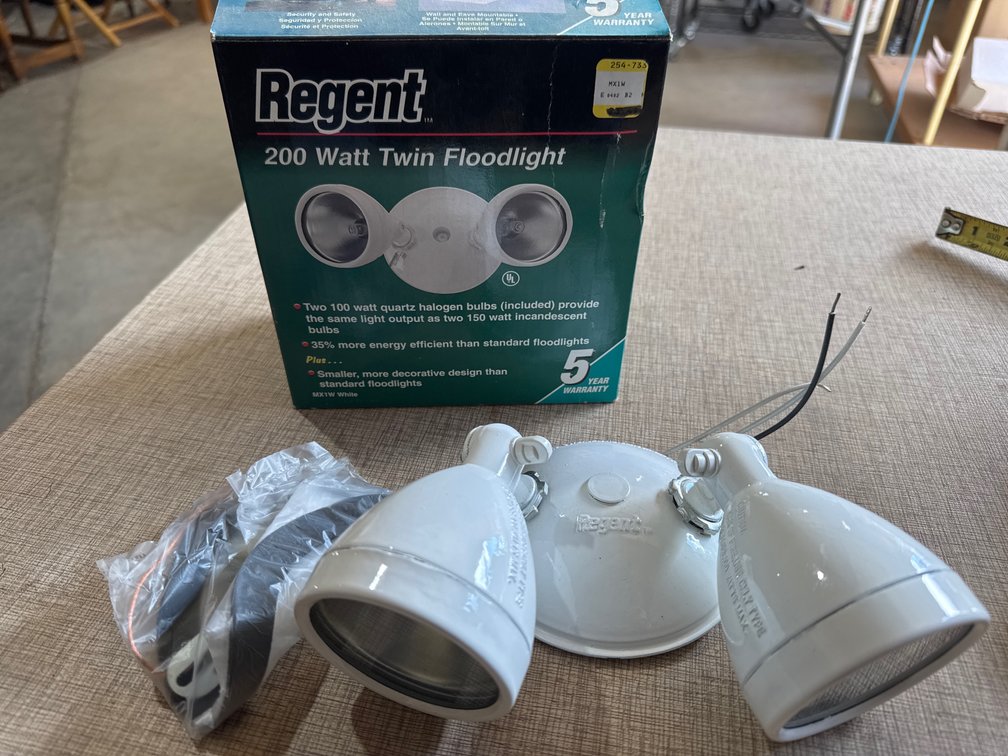 Regent 200W Twin Floodlight