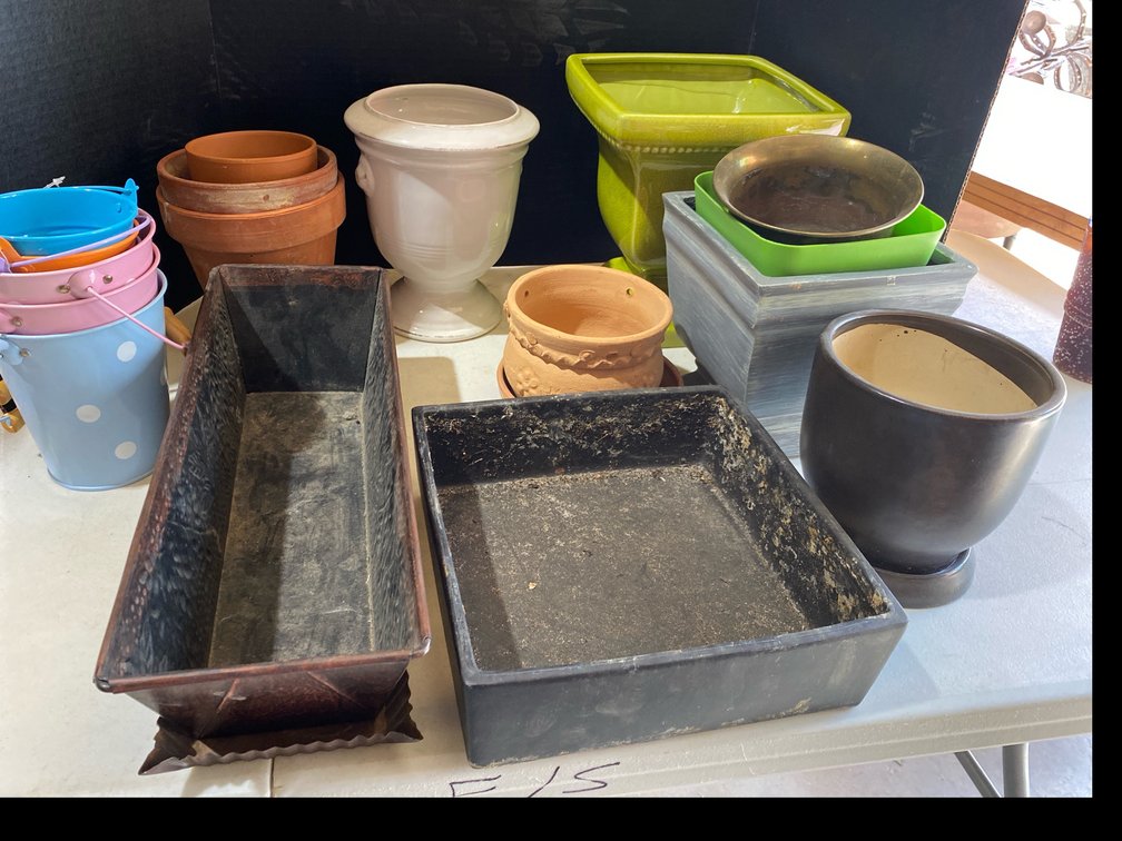 Flower Pots & Planters