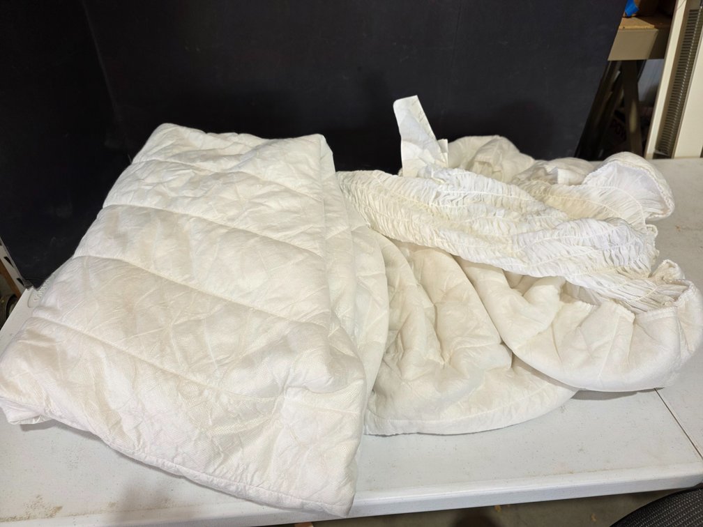 Wamsutta Mattress Cover