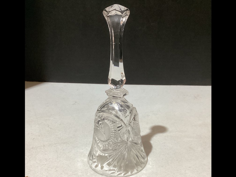 Vintage 1979 Italian Made Leonard Lear Lead Crystal Bell 24% Hand Cut
