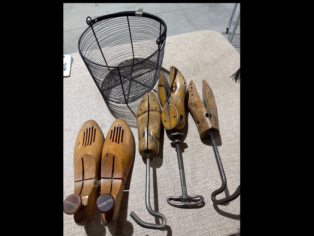 Shoe Stretchers