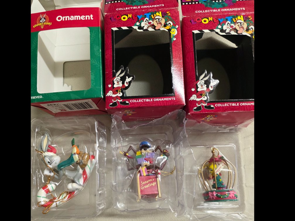 Looney Tunes Christmas Ornaments