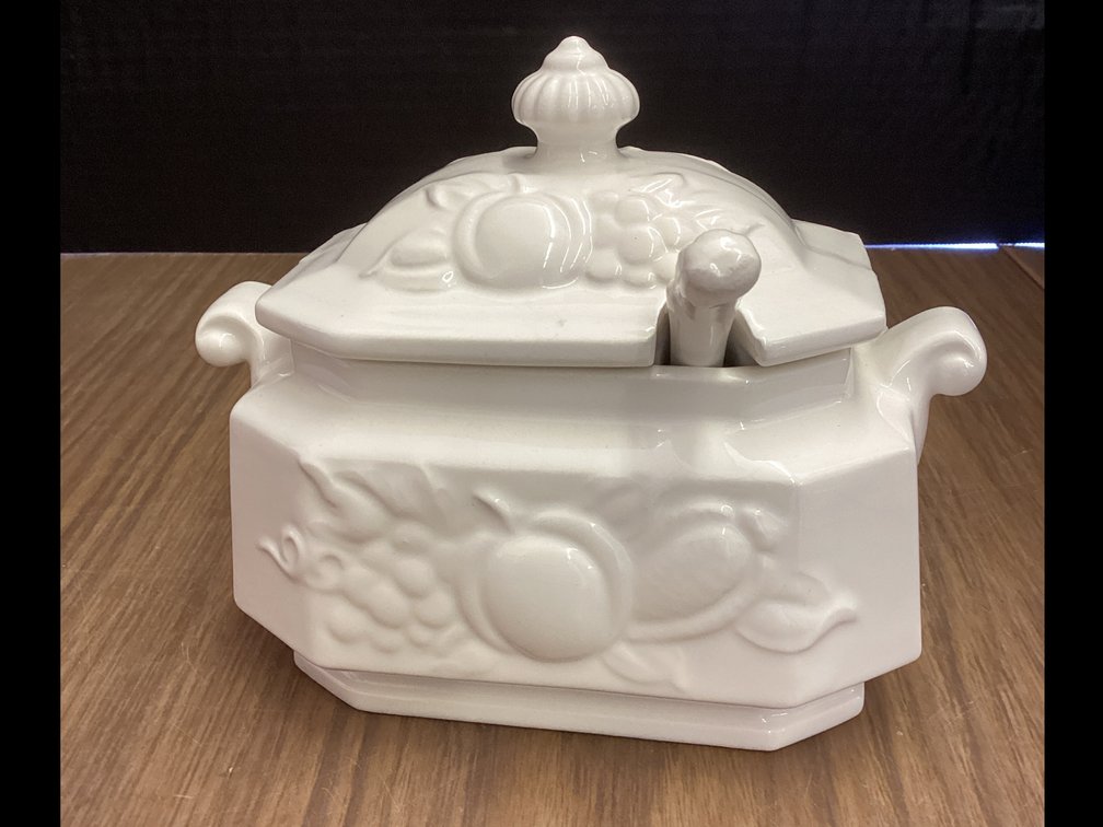 Ceramic Gravy Condiment Tureen