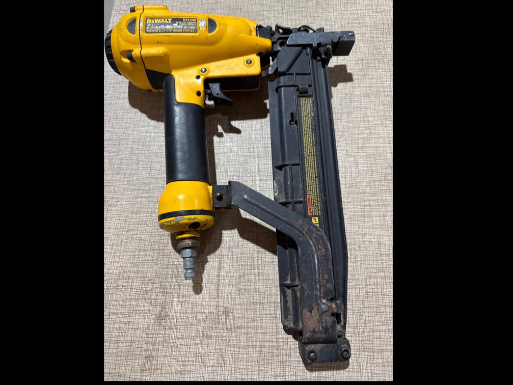 DeWalt Air Stapler