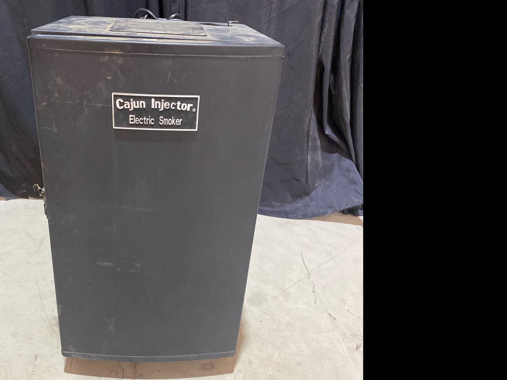 Cajun Injector Electric Smoker