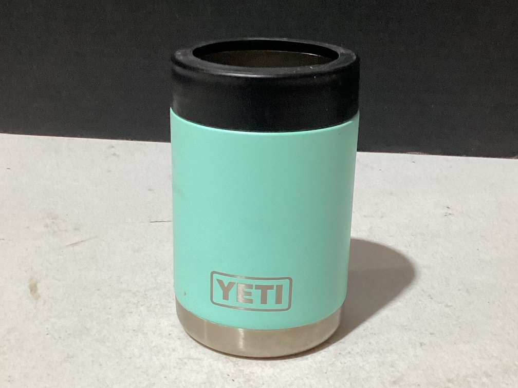 Yeti  Rambler Colster Can Insulator