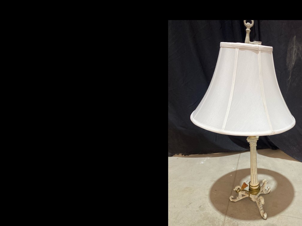 White Iron Lamp with Shade