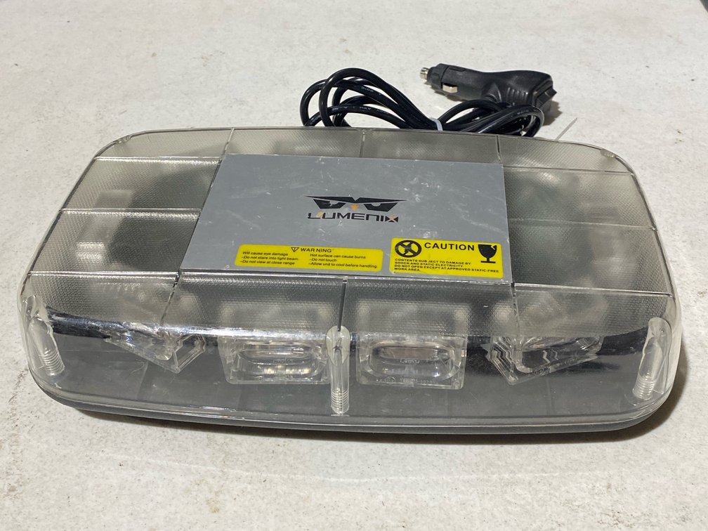 Lumeni 12V Vehicle Safety Light