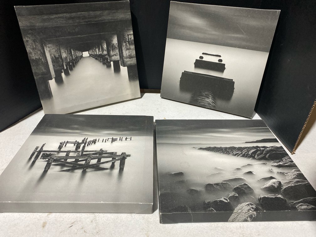 Canvas Black & White Prints
