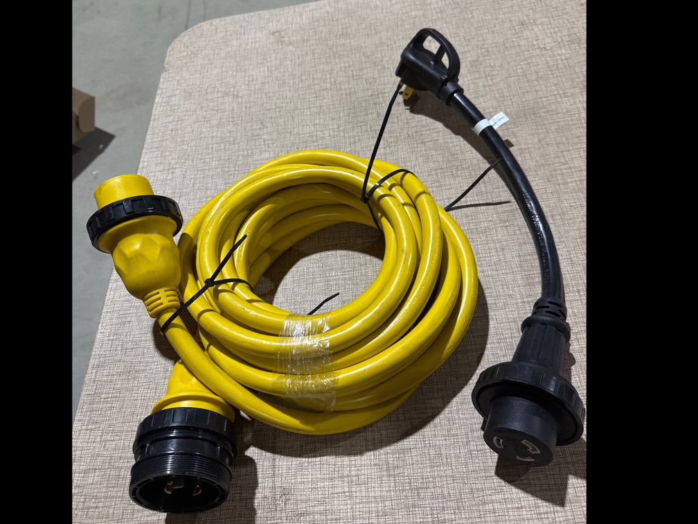 Heavy Duty 30AMP/125V RV Cord and Adapter
