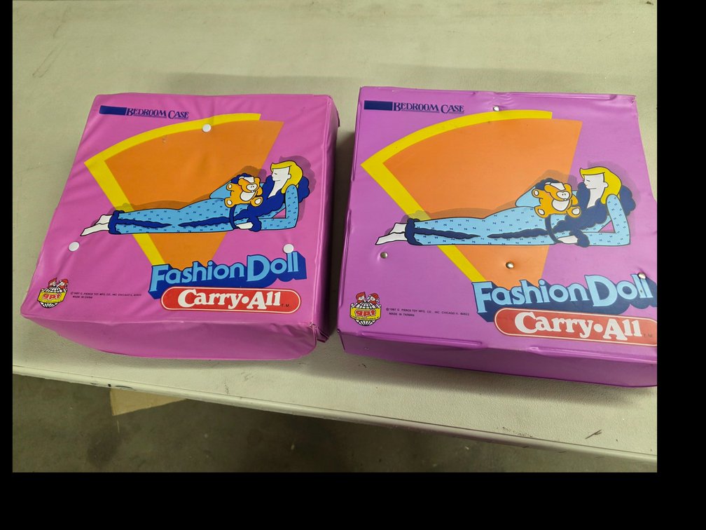 Fashion Doll Carry All Bedroom Cases