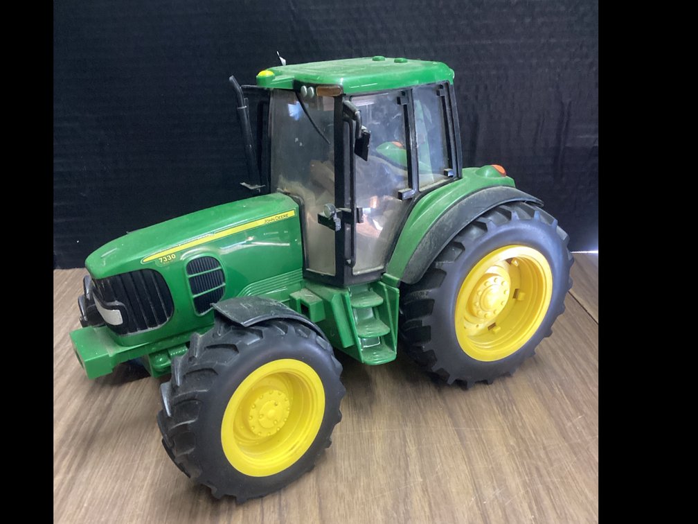 John Deere Tomy Big Farm 7330 Tractor
