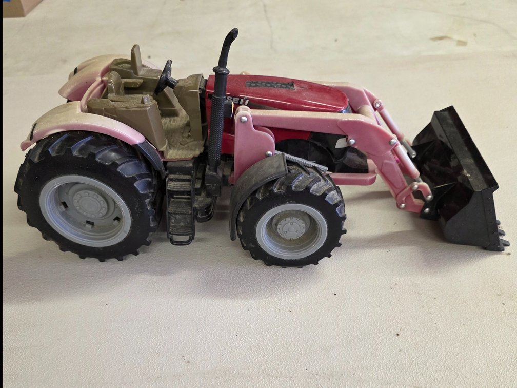 Case Puma 195 Plastic Front Loader Tractor