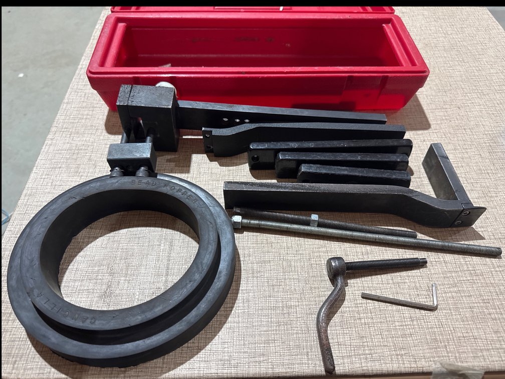 Honda Universal ATV Bead Breaker