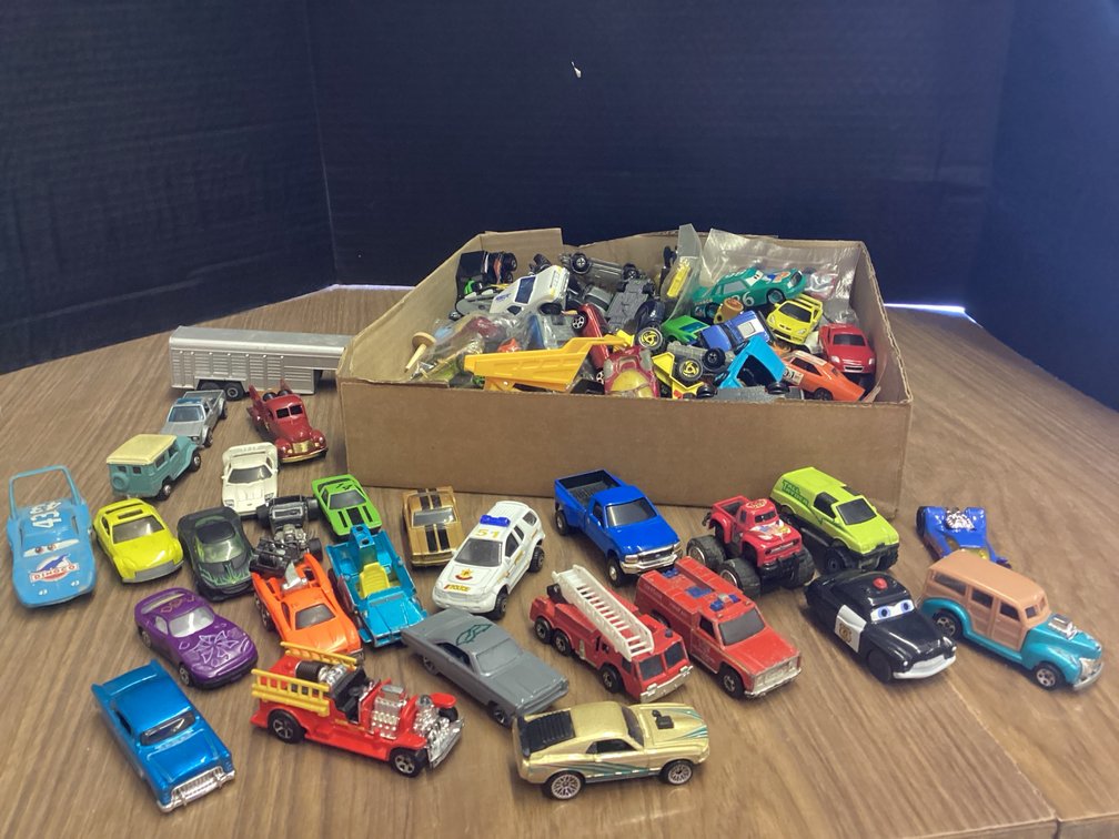 Matchbox & HotWheels Cars & Trucks
