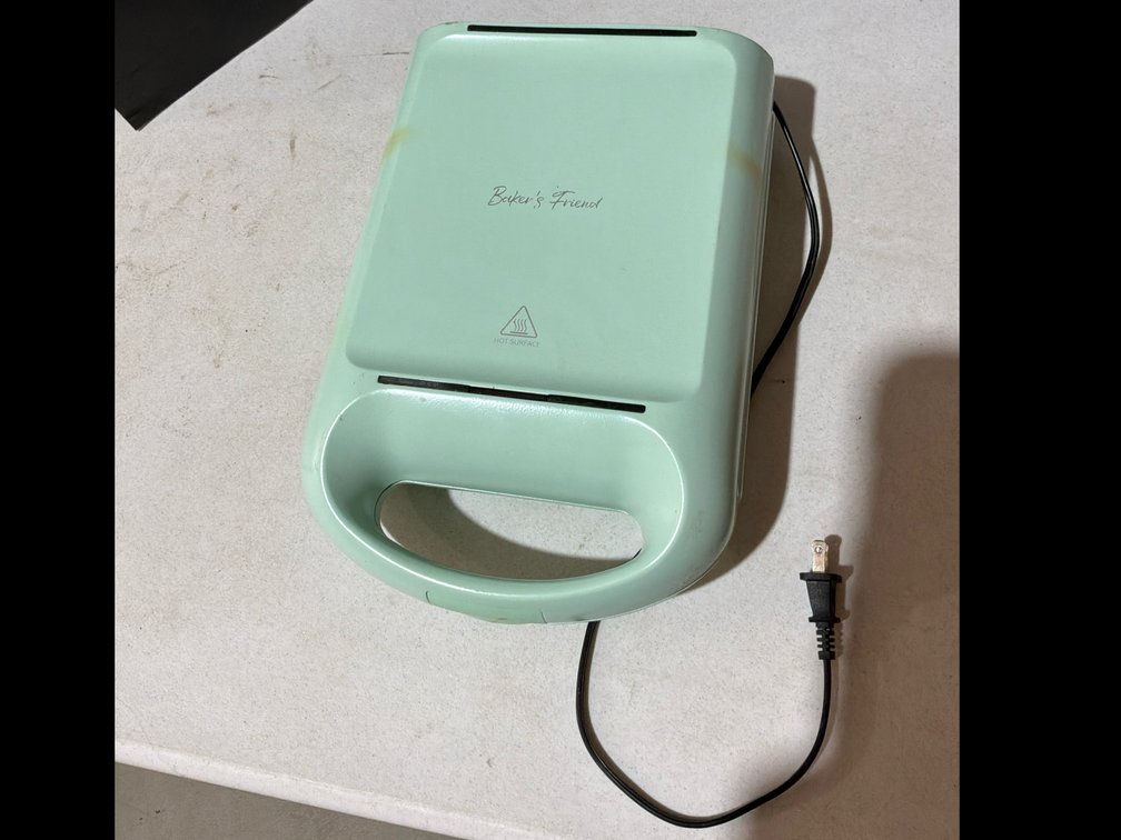 Versatile Waffle Maker by Baker’s Friend