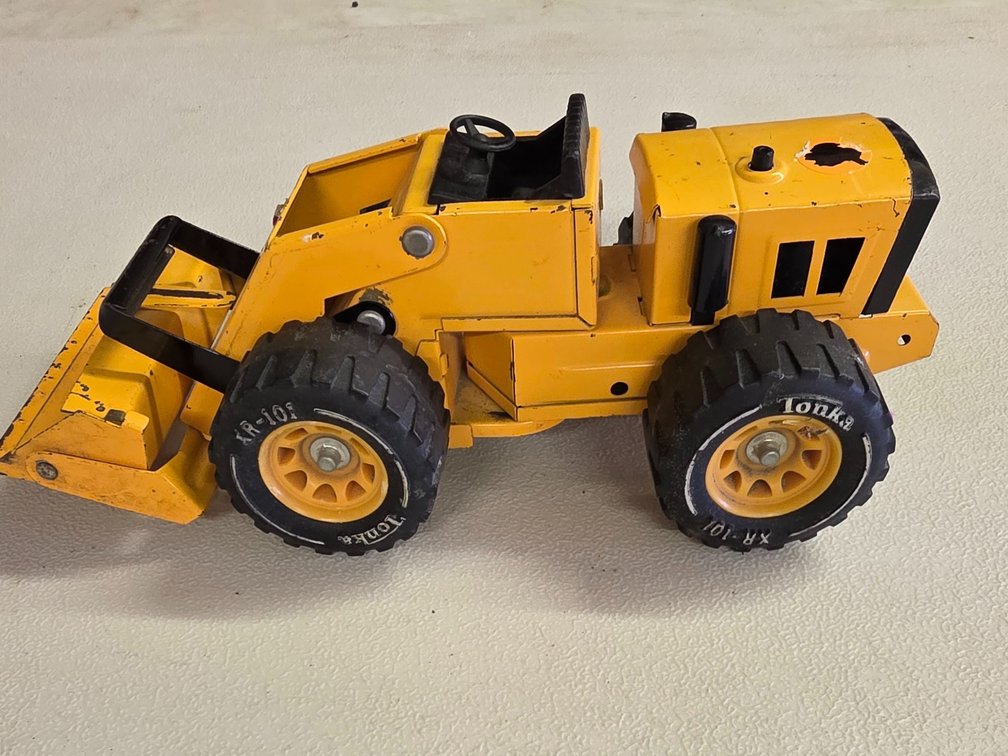 1970s Pressed Steel Tonka Front End Loader