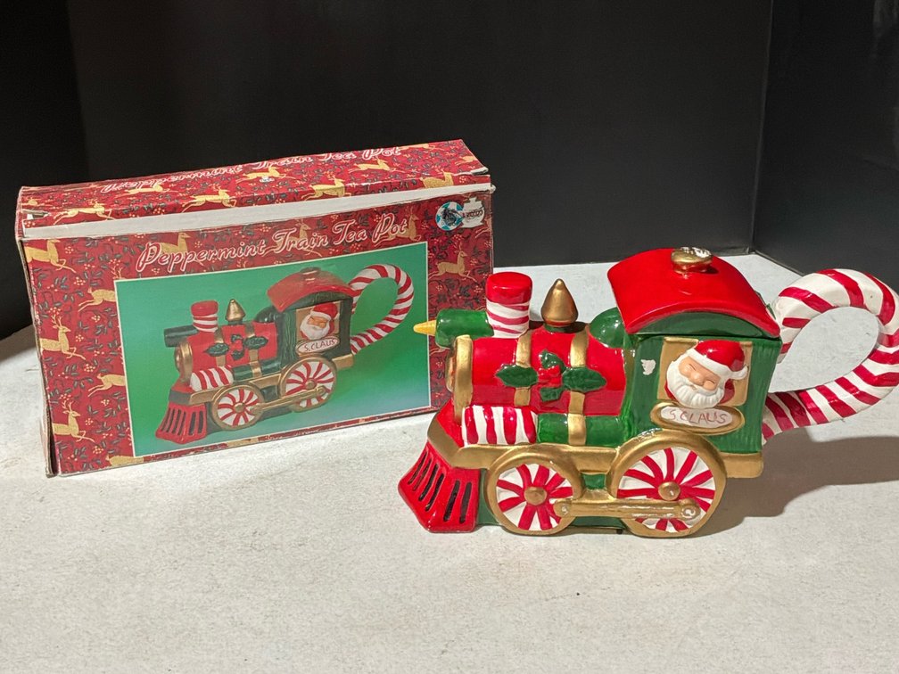 Peppermint Train Tea Pot