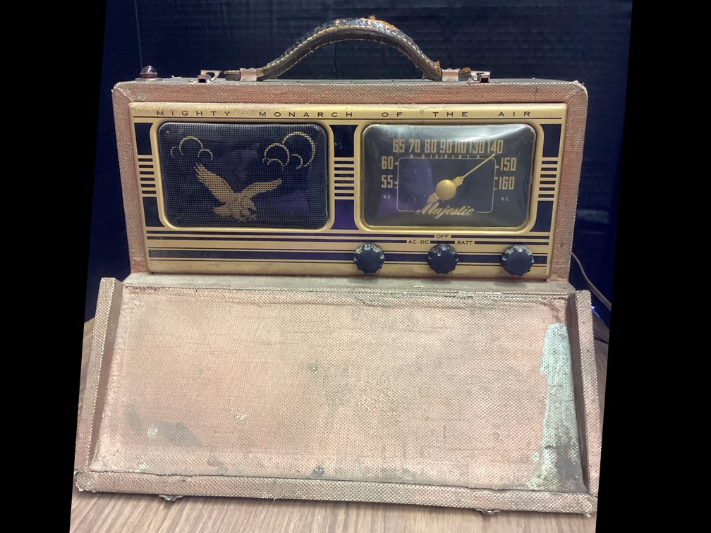Majestic Mighty Monarch Of Air Tube Radio