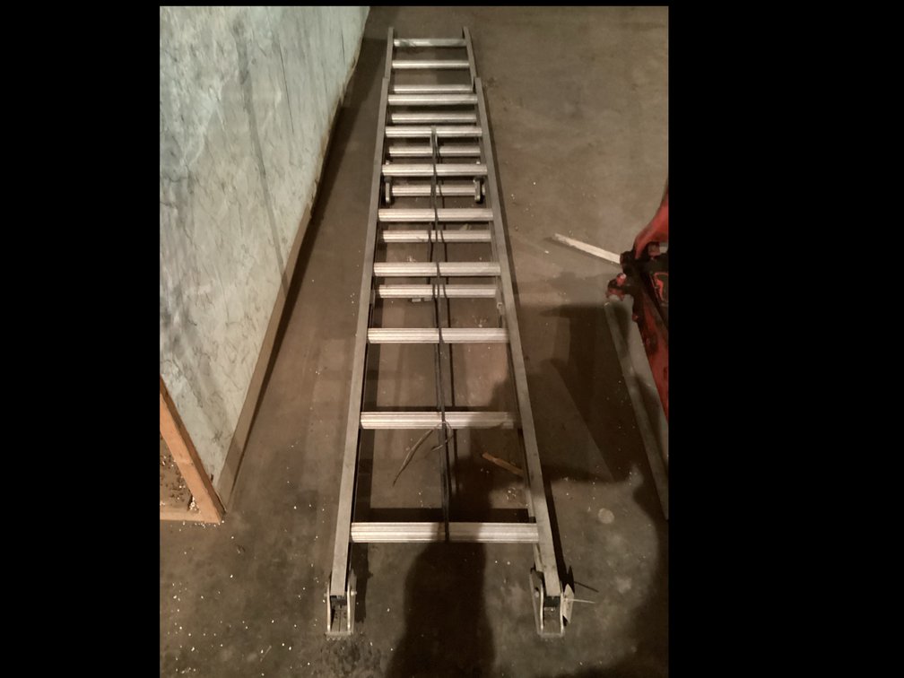 16’ Aluminum Extension Ladder