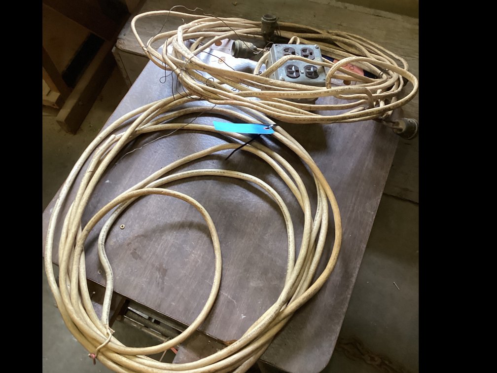 Ground Wire with Junction Box & Light Bulb Outlets