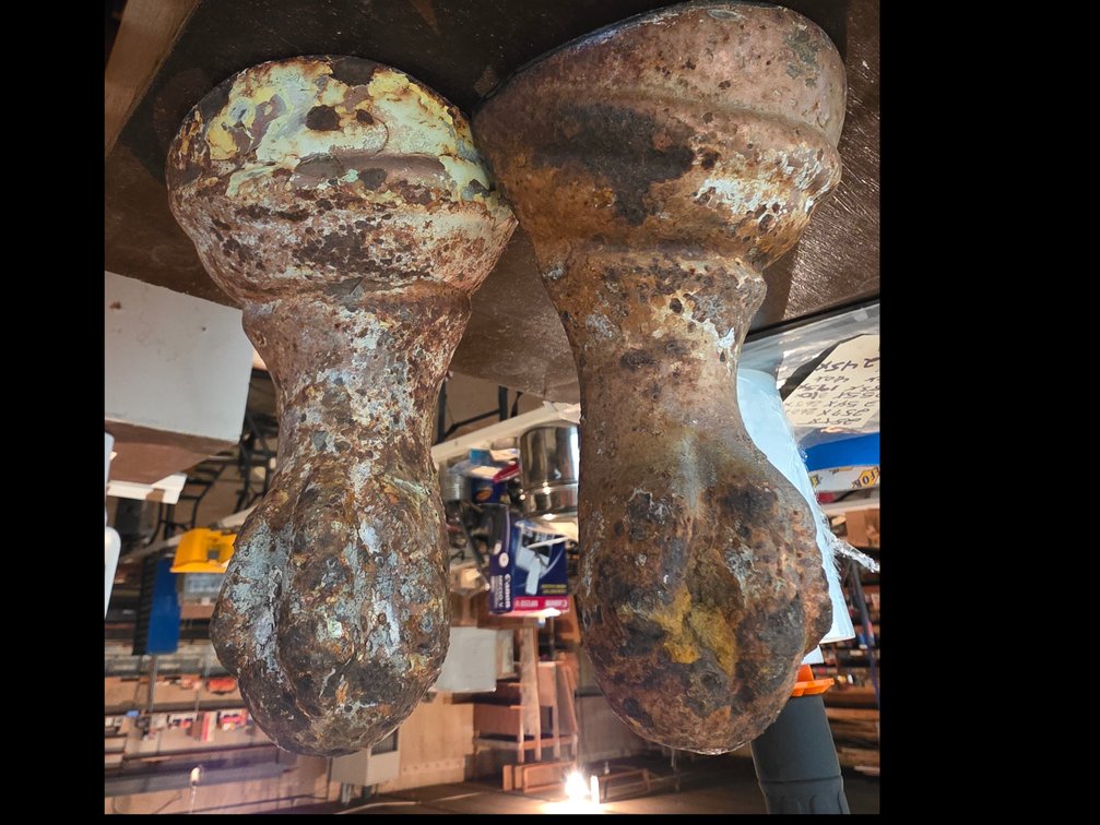 Cast Iron Bathtub Legs